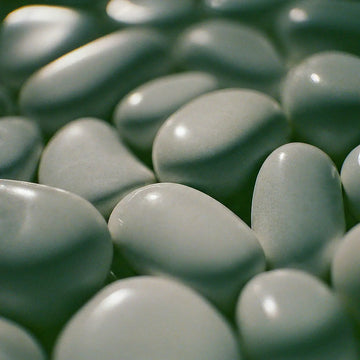 What Are the Benefits of Using Marble Pebbles in Landscaping?