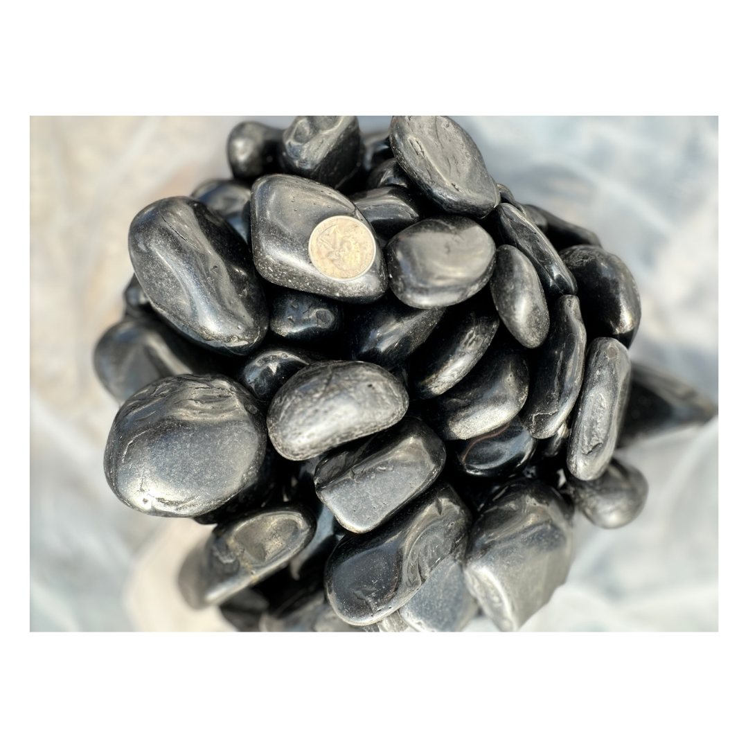 Luxurious black Pebbles for garden